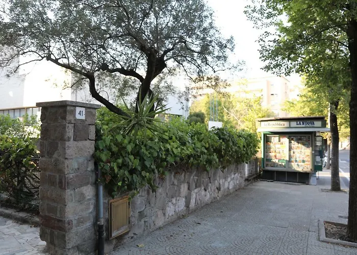 Viale Italia 41: I Migliori Anni Sassari
